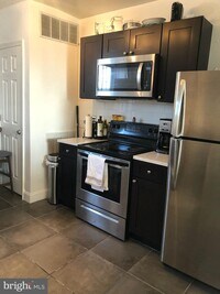 3005 W Girard Ave photo'