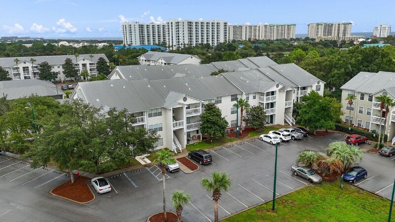 4010 Dancing Cloud Ct in Destin, FL - Foto de edificio