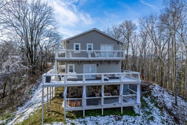 539 Panorama Dr in Sevierville, TN - Foto de edificio - Building Photo