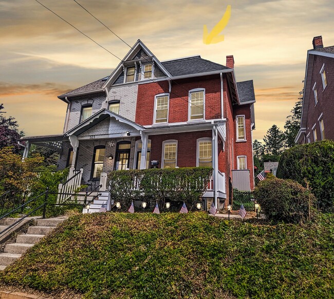 321 W Biddle St, Unit 2