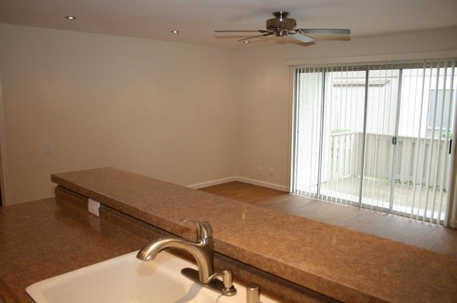 property at 2845 S Fairview St