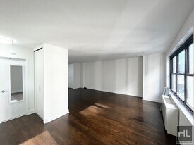 96-95 5th Ave in New York, NY - Building Photo