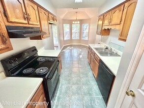 1251 Breezy Gate Dr in Cordova, TN - Building Photo - Building Photo