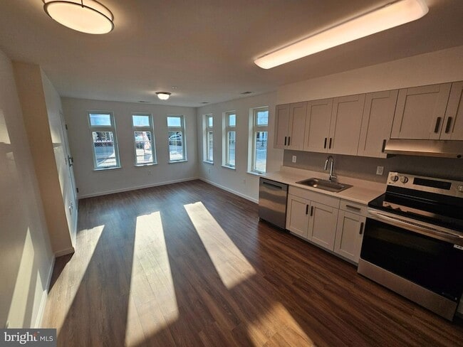 property at 200 Hamilton Ave