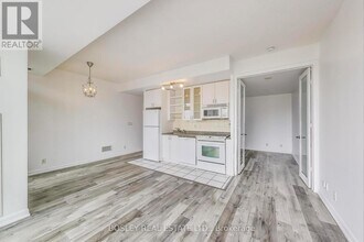600-600 Fleet St in Toronto, ON - Building Photo - Building Photo