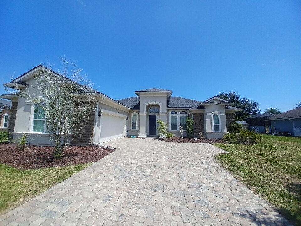 433 Escalante Ct in St. Augustine, FL - Building Photo