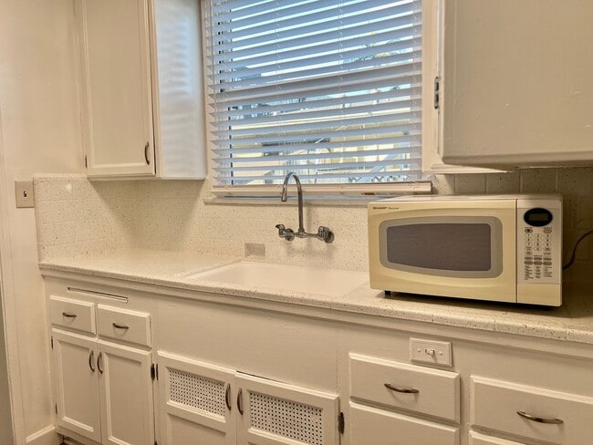 4468 Illinois St in San Diego, CA - Building Photo - Building Photo