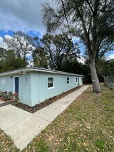 1717 Harris St in Tallahassee, FL - Foto de edificio - Building Photo
