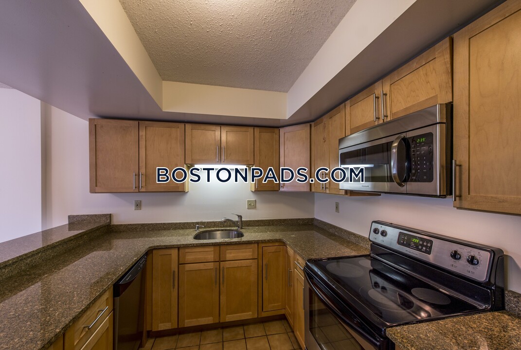 345 Franklin St in Cambridge, MA - Building Photo