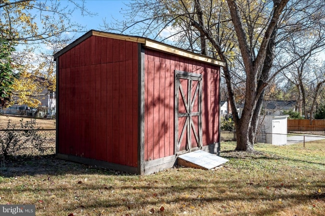 property at 13719 Knowles St