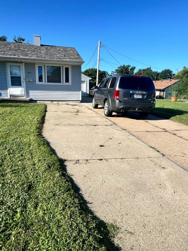 3911 Vinton St in Omaha, NE - Building Photo - Building Photo