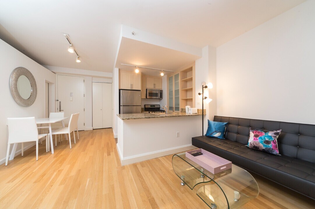 10 Hanover Square in New York, NY - Building Photo