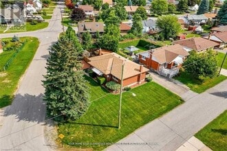 25 Buchanan Rd in St Catharines, ON - Building Photo - Building Photo