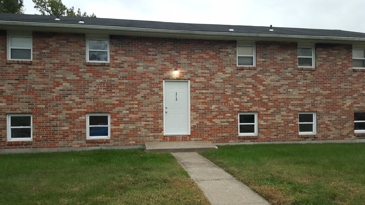 3710 Weymeyer Dr in Columbia, MO - Building Photo