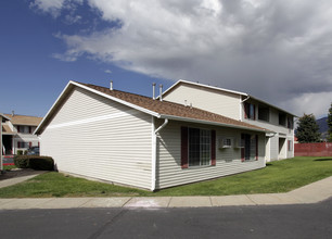 Ridge View in Ogden, UT - Building Photo - Building Photo