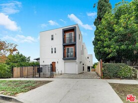 334 Alexandria Ave in Los Angeles, CA - Building Photo