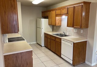 5010 Heather Ln, Unit 5010 Heather Lane - B in Killeen, TX - Building Photo - Building Photo