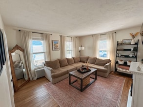 30 Fairview Ave in Holden, MA - Building Photo - Building Photo