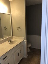 6512 22nd St in Lubbock, TX - Foto de edificio - Building Photo