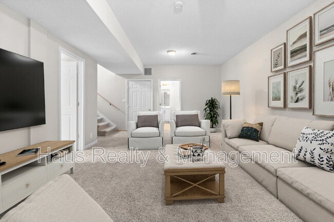 203 Sarah Elizabeth Dr in Clarksville, TN - Building Photo - Building Photo