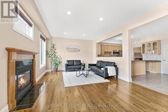 409 Beatrice Dr in Ottawa, ON - Building Photo - Building Photo