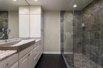 1044 E Palmyra Ave in Orange, CA - Building Photo - Building Photo