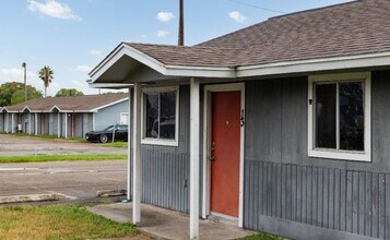 1010 Behmann St in Corpus Christi, TX - Building Photo - Building Photo