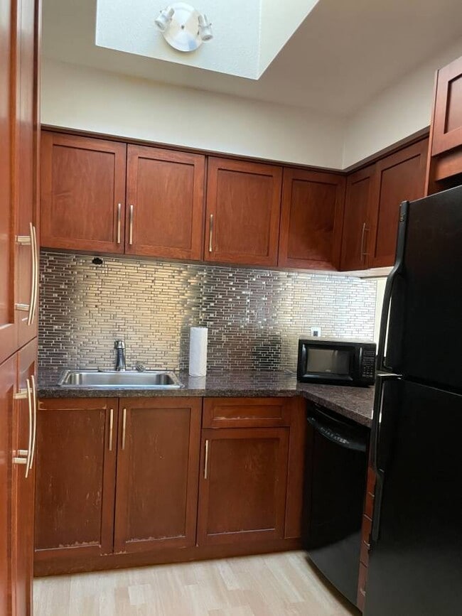 8451 Westminster Hwy in Richmond, BC - Building Photo - Building Photo