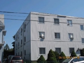 French Street Apartments in Bridgeport, CT - Building Photo - Building Photo