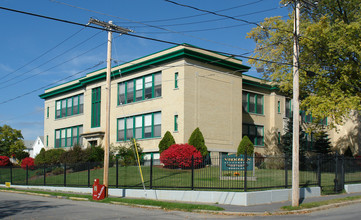 Vrooman Apartments in Amsterdam, NY - Building Photo - Building Photo