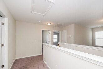 329 Beacon Field Rd in Columbia, SC - Building Photo - Building Photo