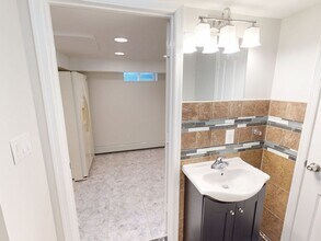 13 Idlewild Ave in Sayreville, NJ - Building Photo - Building Photo