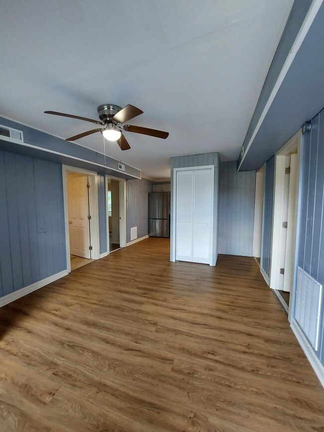 3315 Bassie Ct in Ft. Myers, FL - Building Photo - Building Photo