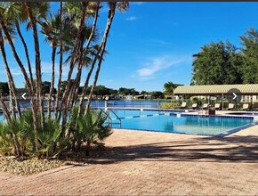 300 Berkley Rd in Hollywood, FL - Building Photo - Building Photo