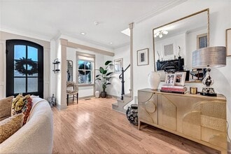 242 SW D St in Bentonville, AR - Building Photo - Building Photo