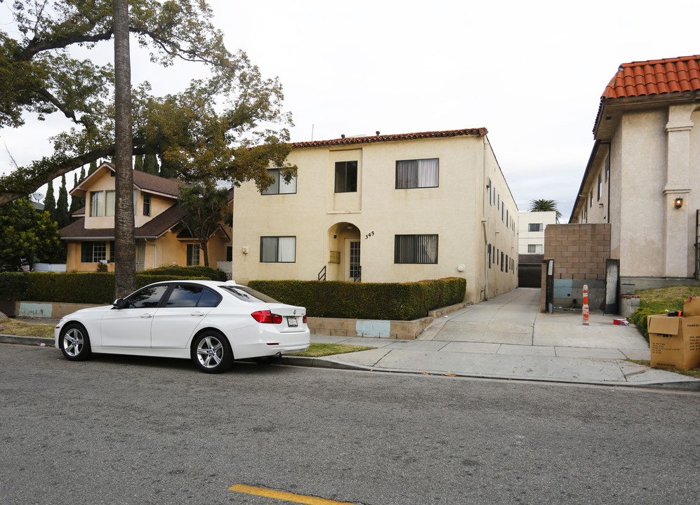 345 W Lomita Ave in Glendale, CA - Building Photo