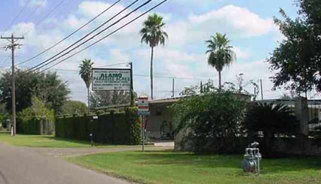 Alamo Paradise Acres RV Park in Alamo, TX - Foto de edificio - Building Photo