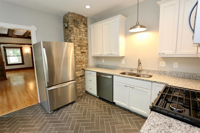 property at 2223 Harriet Ave