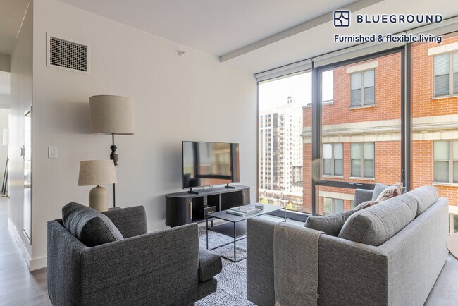 1210 S Indiana Ave in Chicago, IL - Building Photo - Building Photo