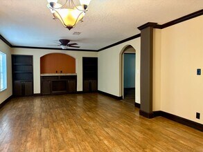 4819 W Trapnell Rd in Plant City, FL - Building Photo - Building Photo