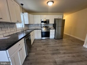 548 Hershey Rd in Hummelstown, PA - Building Photo - Building Photo