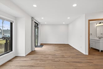 4437 1st Ave S in Minneapolis, MN - Building Photo - Building Photo