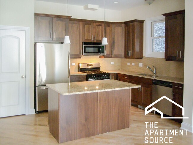 3247 N Seminary Ave in Chicago, IL - Building Photo - Building Photo