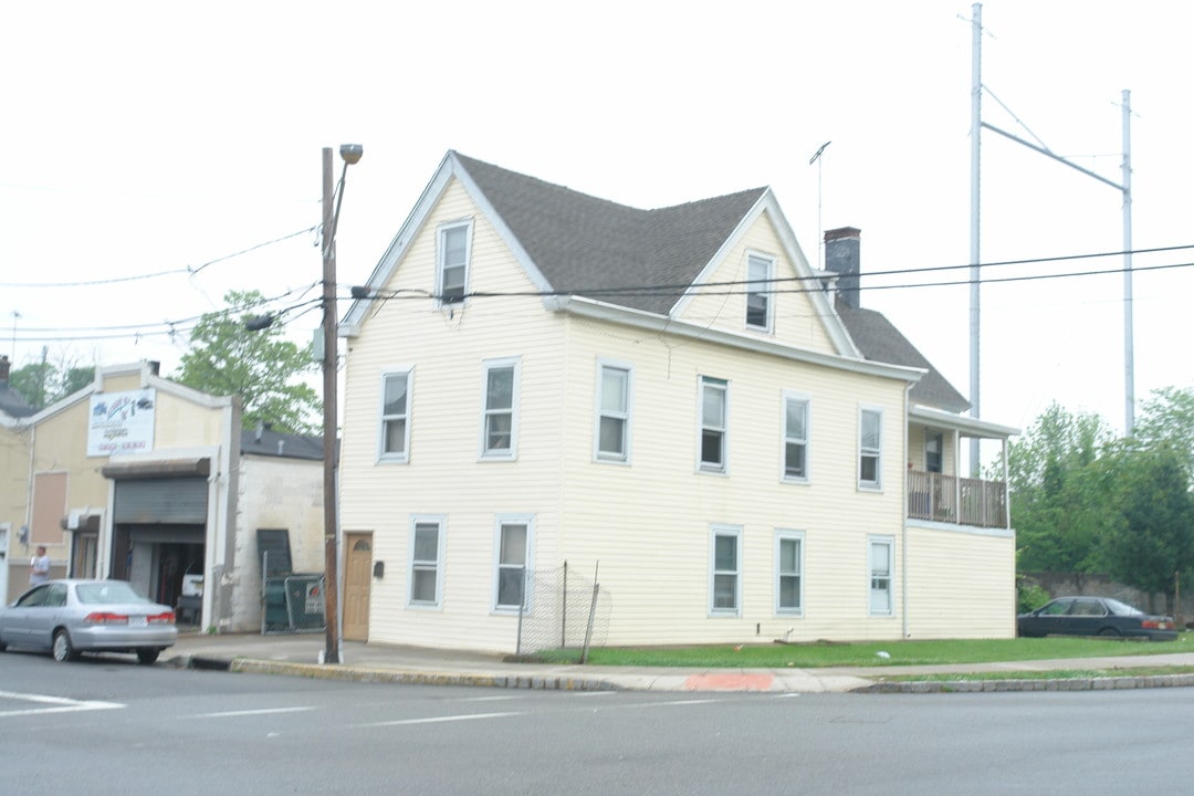 213-215 Washington St in Perth Amboy, NJ - Foto de edificio