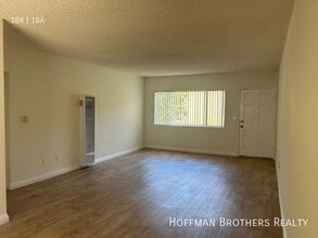 5130 Yarmouth Ave in Los Angeles, CA - Building Photo - Building Photo