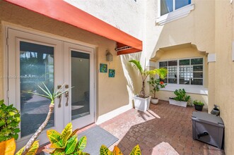 1410 Seabay Rd in Weston, FL - Building Photo - Building Photo
