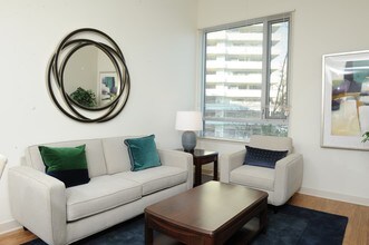 Columbia Hills Apartments in Arlington, VA - Building Photo - Building Photo