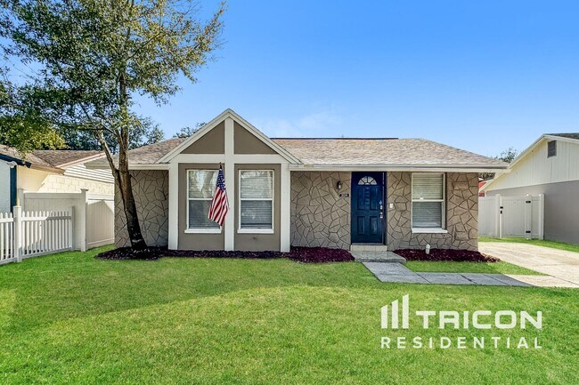 property at 3224 Saddlebrook Ave