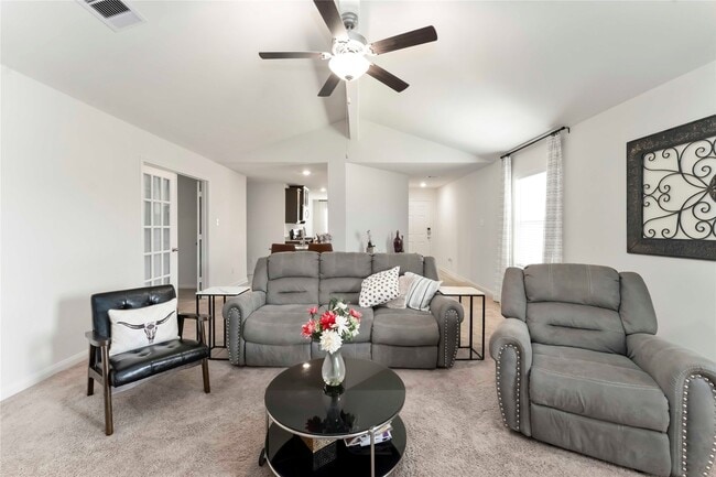 408 Elaine Vly Dr