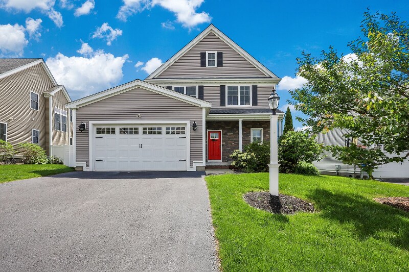85 Red Fox Run in Wrentham, MA - Building Photo